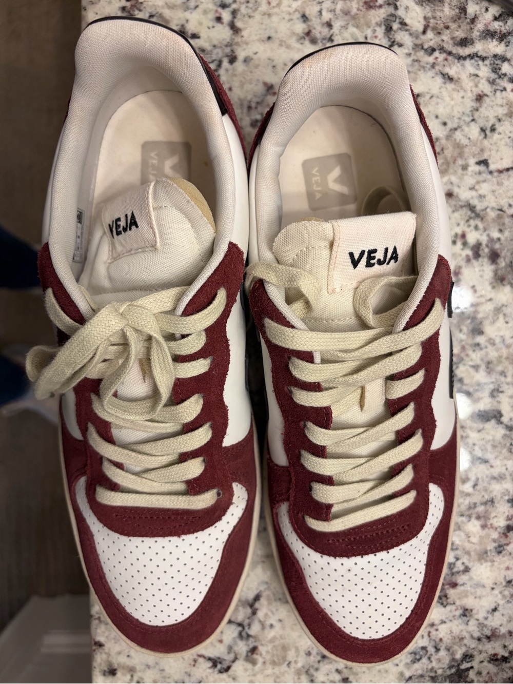 Veja - Men’s White and Burgundy Sneakers